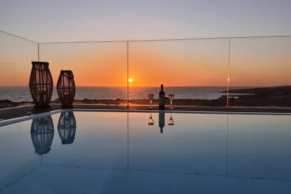 Tramonto Luxury Villa No1- Breathtaking Sunset View Foiníkion エクステリア 写真