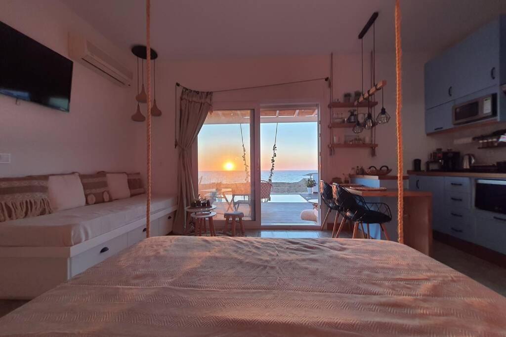 Tramonto Luxury Villa No1- Breathtaking Sunset View Foiníkion エクステリア 写真