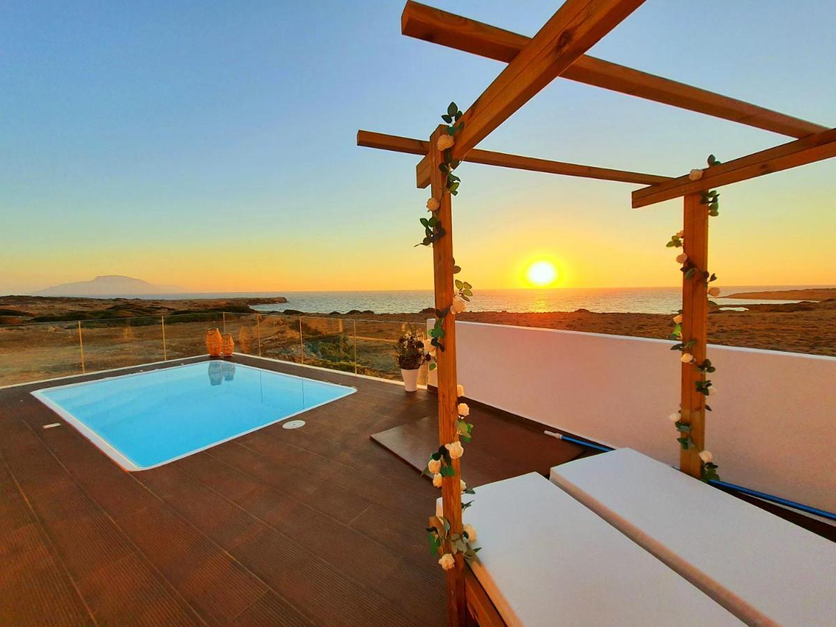 Tramonto Luxury Villa No1- Breathtaking Sunset View Foiníkion エクステリア 写真