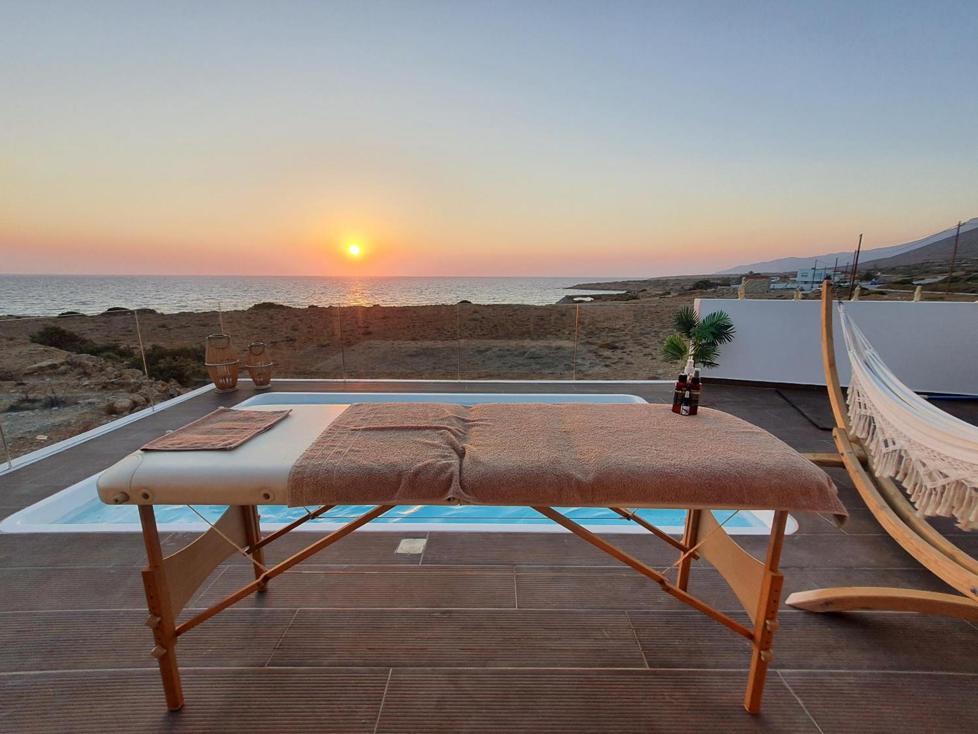 Tramonto Luxury Villa No1- Breathtaking Sunset View Foiníkion エクステリア 写真